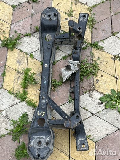 Балка подвески задняя mazda axela mazda3 BK BK3P B