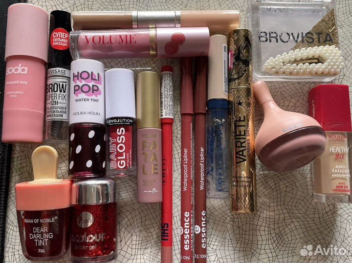 Косметика пакетом 17 продуктов