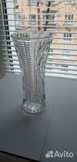 Продам вазу хрустальную