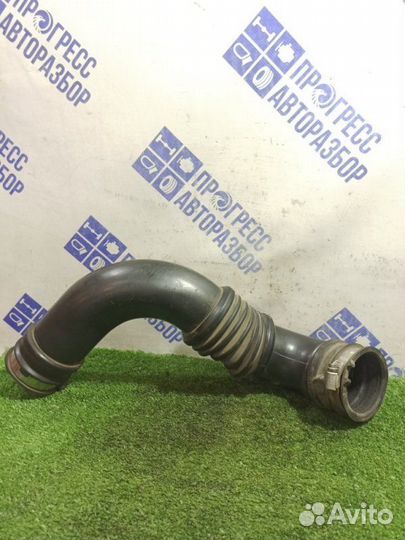 Патрубок воздушного фильтра Dodge Caliber