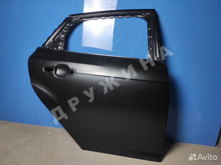 Дверь правая задняя Ford Focus 3