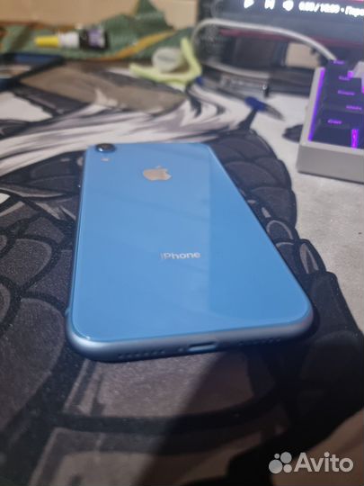 iPhone Xr, 64 ГБ
