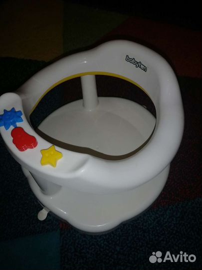 Сиденье в ванную для ребенка