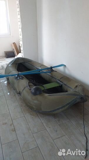 Продается лодка надувная резиновая 