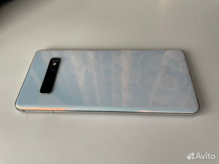 Samsung Galaxy S10+ Ceramic, 8/128 ГБ
