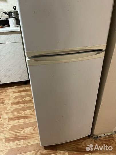 Холодильник маленький