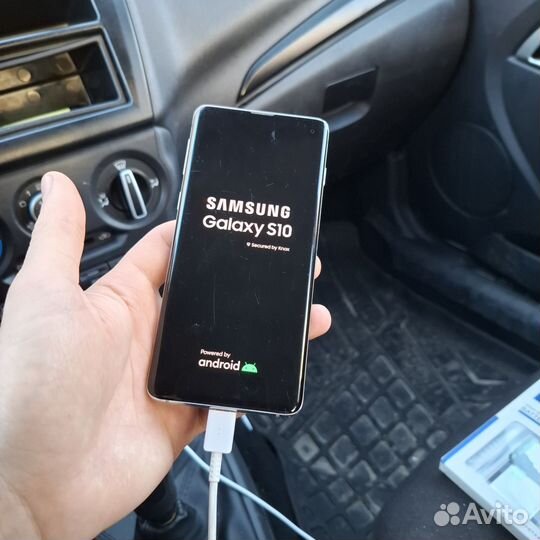 Samsung Galaxy S10, 8/128 ГБ