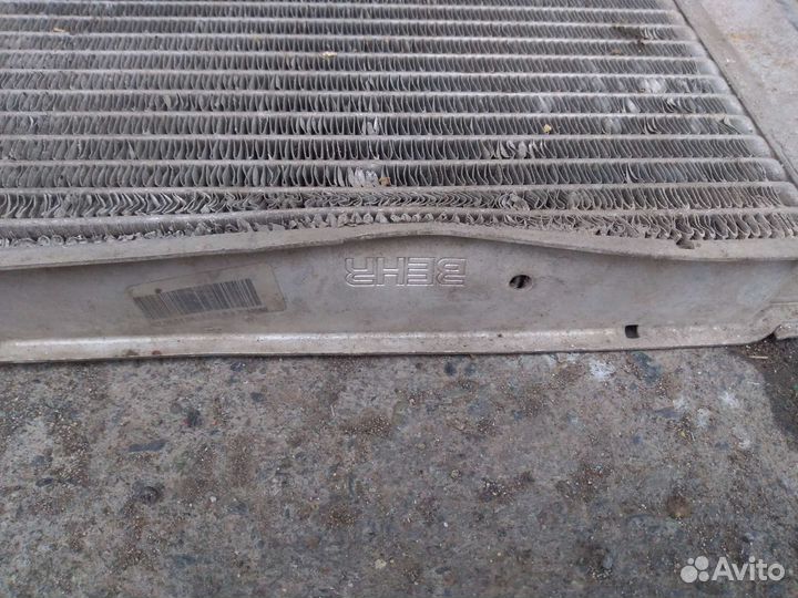 Радиатор BMW Е60