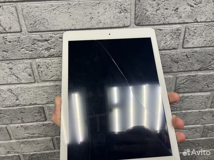iPad Air 128GB Wi-Fi