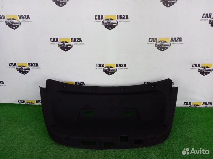 Обшивка крышки багажника Mercedes-Benz C-class