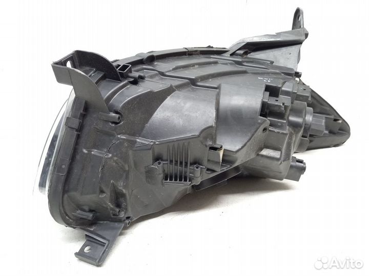 Renault Kaptur (c 16) фара левая