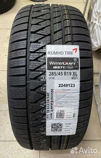 Kumho WinterCraft WS71 285/45 R19 111V