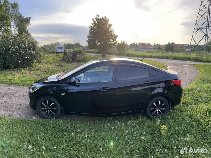 Hyundai Solaris 1.6 AT, 2015, 90 000 км