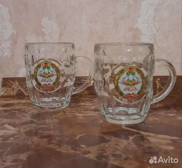 Две пивные кружки