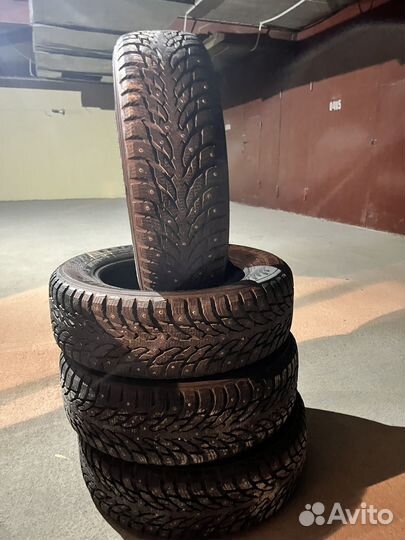 Nokian Tyres Hakkapeliitta 9 SUV 215/65 R17