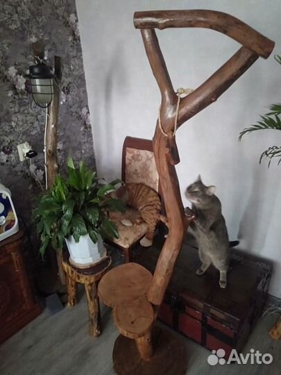 Деревянная вешалка напольная