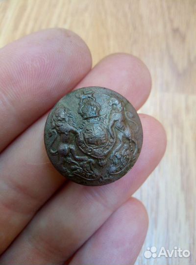 Пуговица старинная. Британия