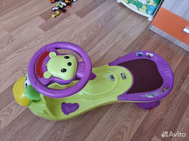 Машинка толокар каталка