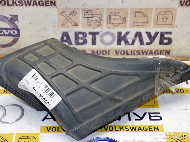 Патрубок воздушного фильтра Ауди A4 B8 А4Б8