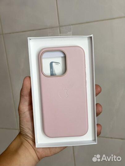 iPhone 15 pro leather case rose