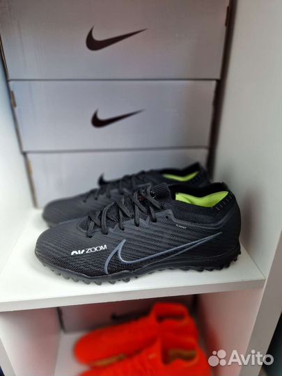 Бутсы сороконожки nike
