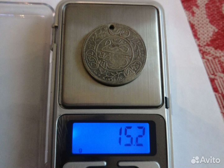 Монета старинная монисто