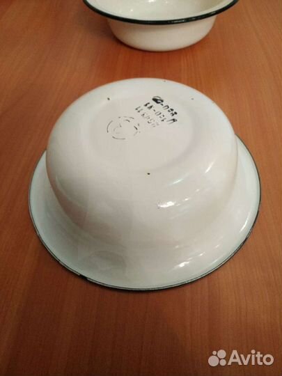 Эмалированное блюдо