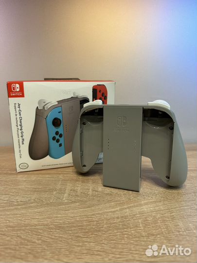 Подзаряжающий держатель Joy-Con Charging Grip