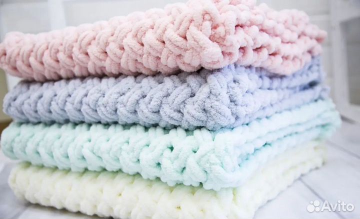 Плед детский вязаный из мягкой плюшевой пряжи