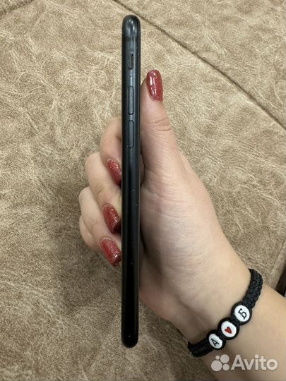 iPhone SE (2020), 256 ГБ