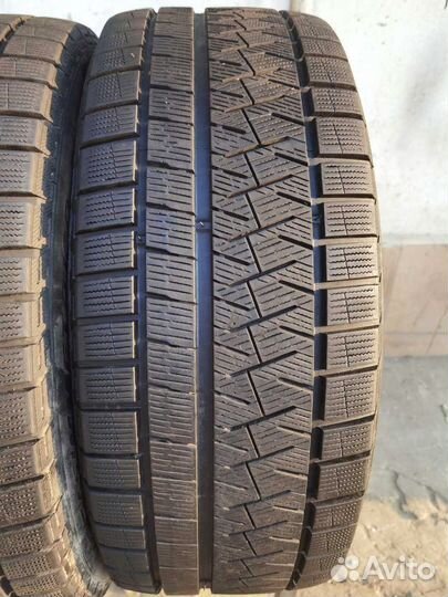 Pirelli Ice Asimmetrico 235/50 R18 97Q
