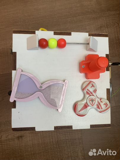 Бизиборд куб