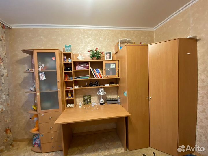 Стенка в детскую или кабинет, б/у