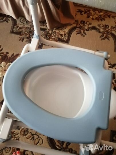 Санитарный стул для инвалидов