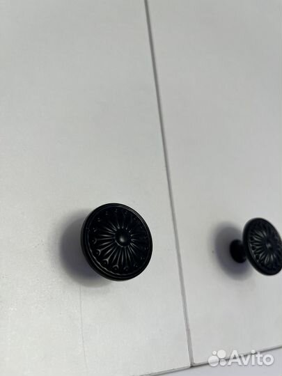 Мебельные ручки кнопки