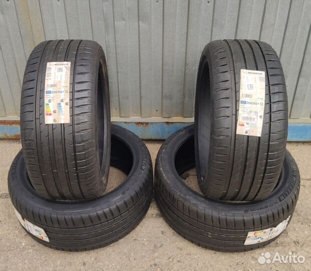 Michelin Pilot Sport 4 225/40 R18 92Y