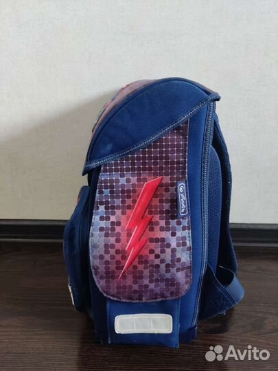 Школьный рюкзак