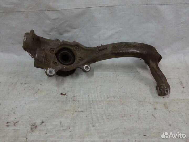 Кулак поворотный Audi A8 D3