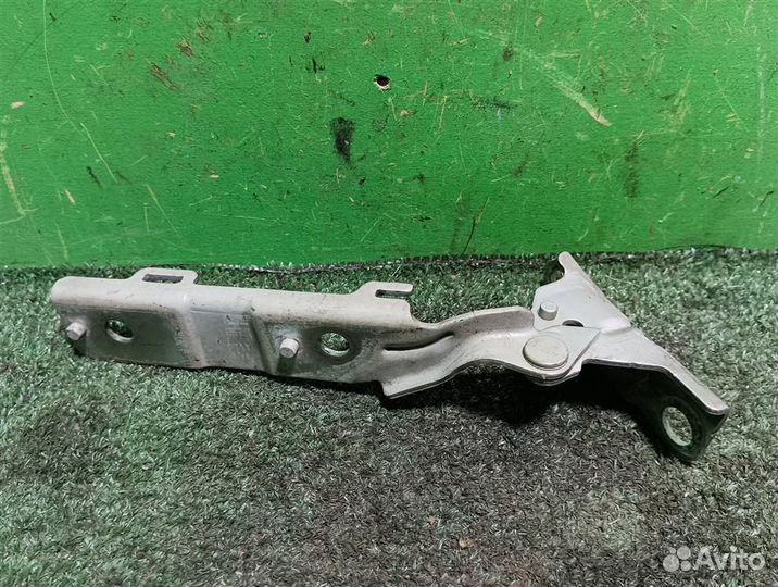 Петля капота правая Citroen C5 2009