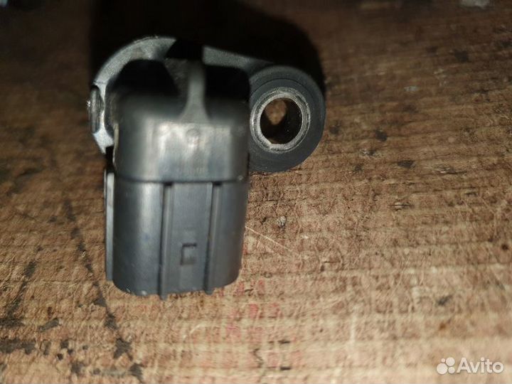 Датчик положения коленвала Mazda CX-5