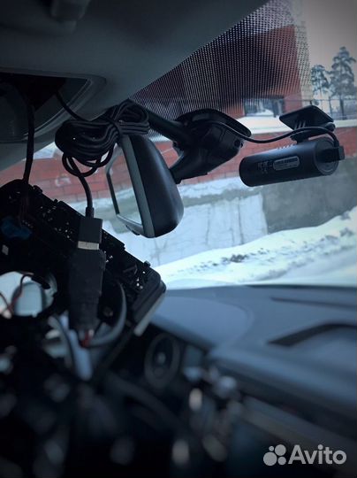 Установка магнитолы, камеры, видеорегистратора