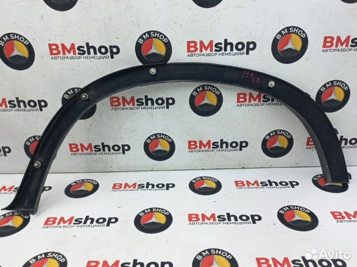 Молдинг на крыло задний правый Bmw X5 E70 N62N