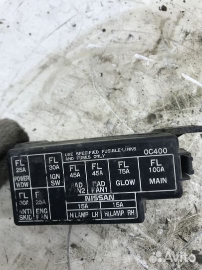 Блок предохранителей Nissan Serena