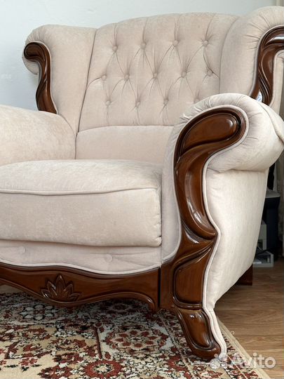 Диван и два кресла