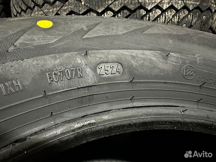 Pirelli Formula Ice 205/60 R16