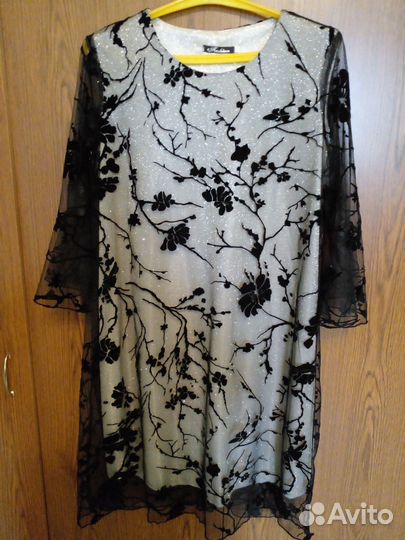 Платье новое 54