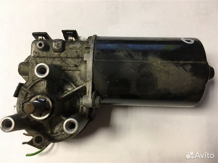 Моторчик стеклоочистителя передний передний Audi