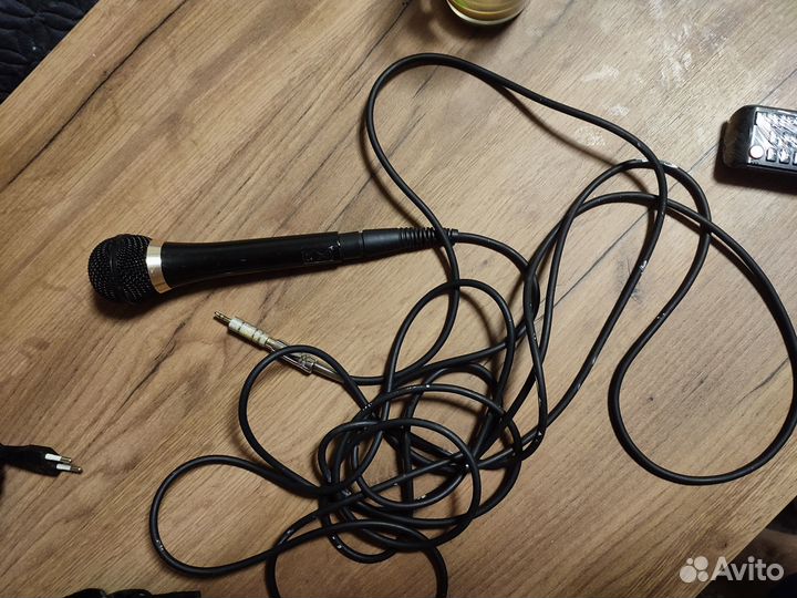 Студийный микрофон