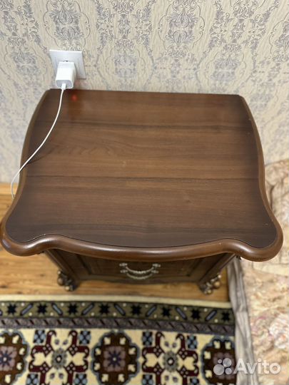 Прикроватные тумбы 2шт