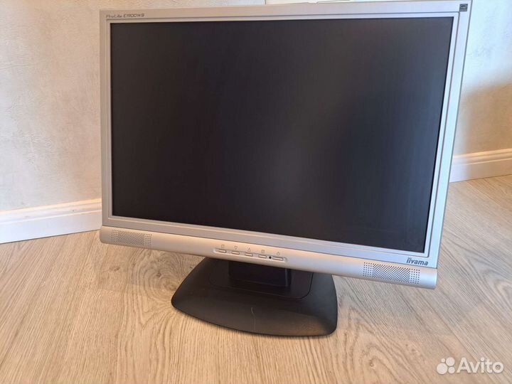 Монитор iiyama 19